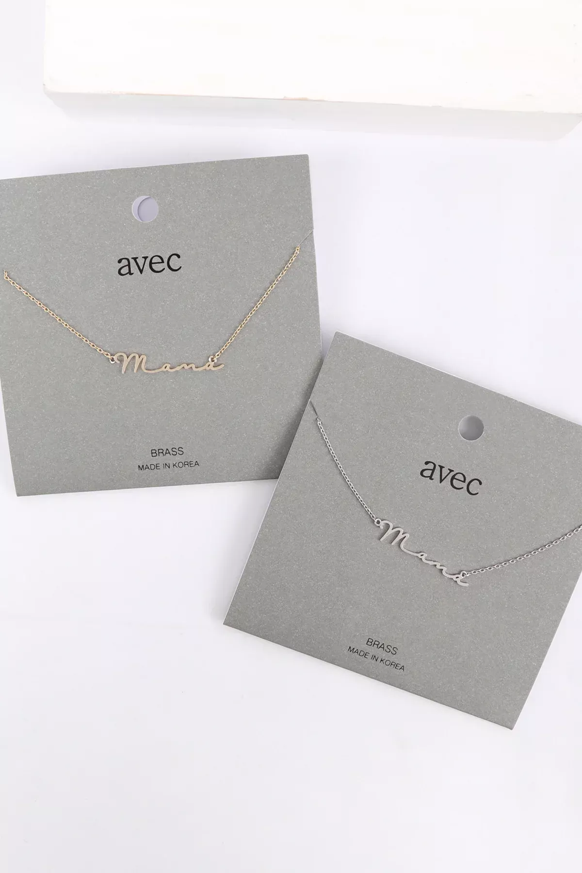 "MAMA" LETTER NECKLACE